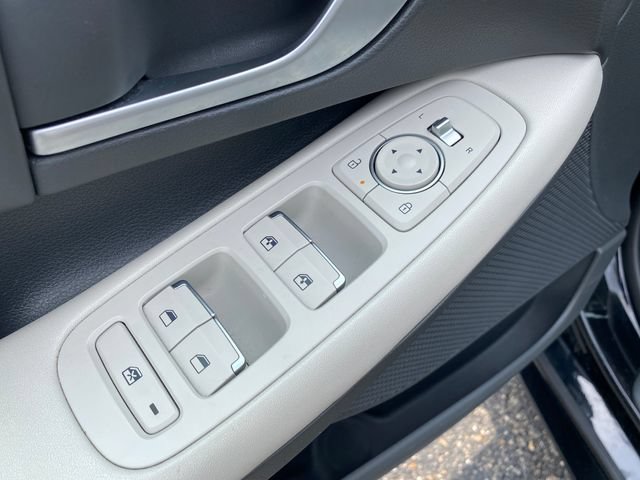 Used 2025 Hyundai Sonata SEL FWD image 17