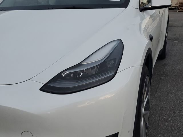 Used 2023 Tesla Model Y Long Range image 4