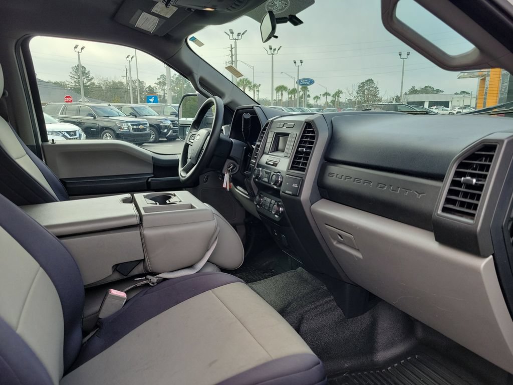 Used 2019 Ford F550 2WD Crew Cab Super Duty w/ Power Equipment Group image 30