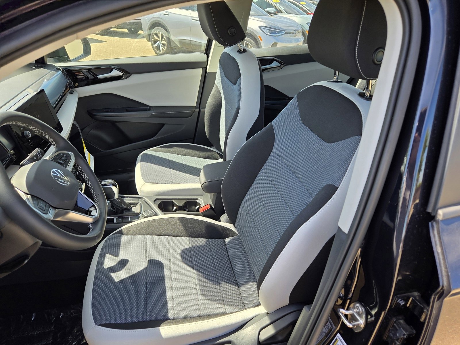 New 2025 Volkswagen Taos S image 10