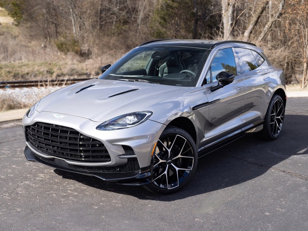 New 2025 Aston Martin DBX 707 image 4