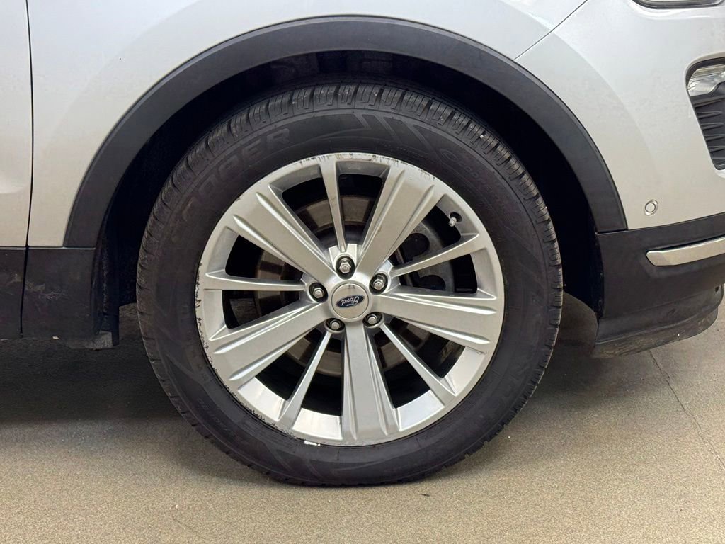 Used 2018 Ford Explorer Limited w/ Equipment Group 301A FWD image 4