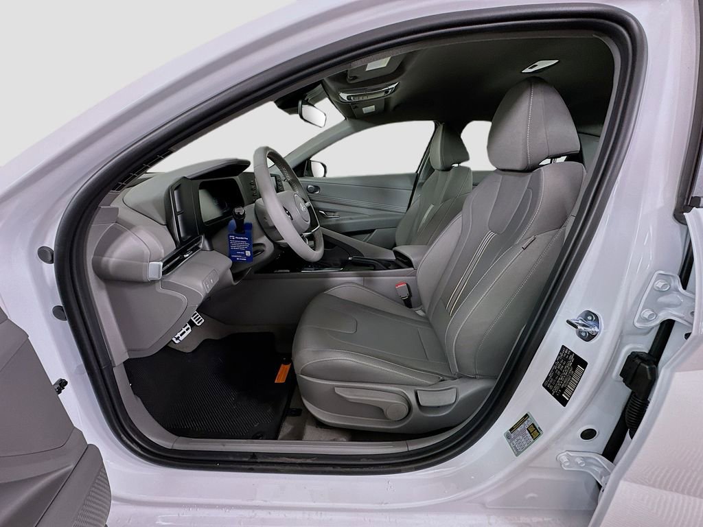 New 2026 Hyundai Elantra Sport image 15