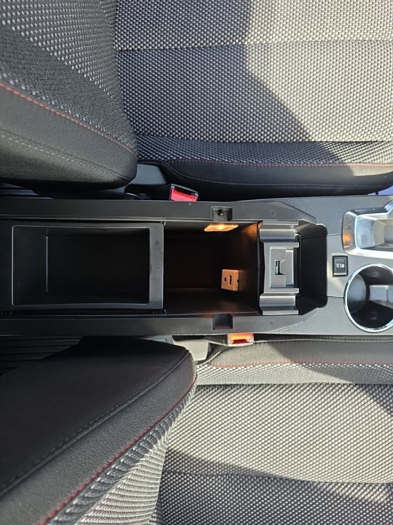 Used 2017 Chevrolet Equinox LT w/ Convenience Package FWD image 24