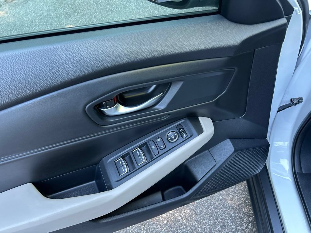 Used 2023 Honda Accord EX image 14