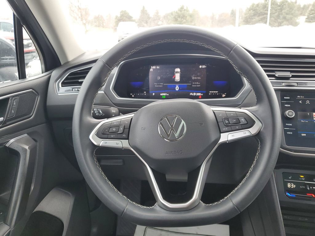 Used 2023 Volkswagen Tiguan SE image 24