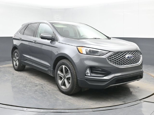 Used 2024 Ford Edge SEL w/ Convenience Package AWD/4WD image 2