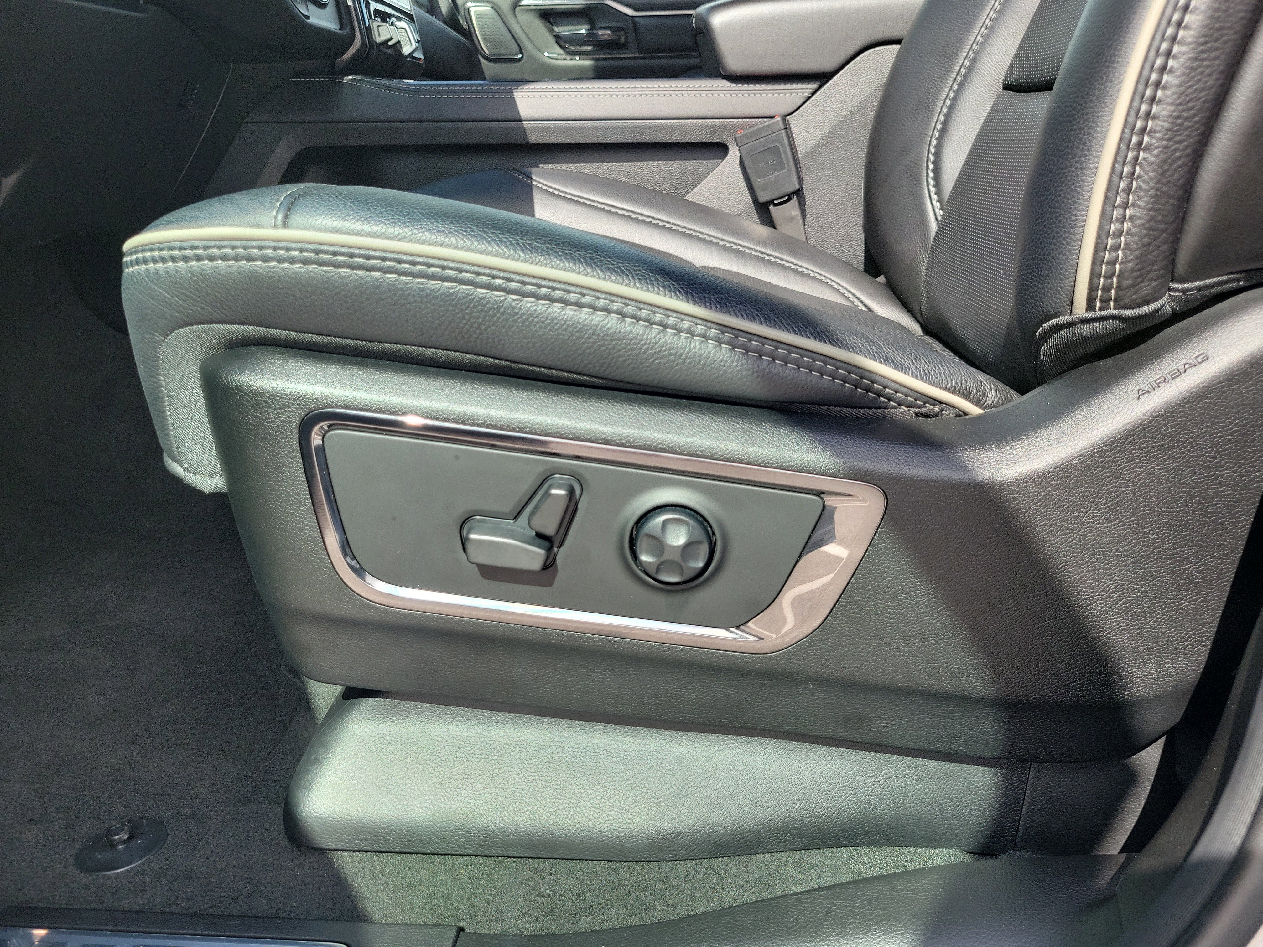 Used 2024 RAM 1500 Limited image 14