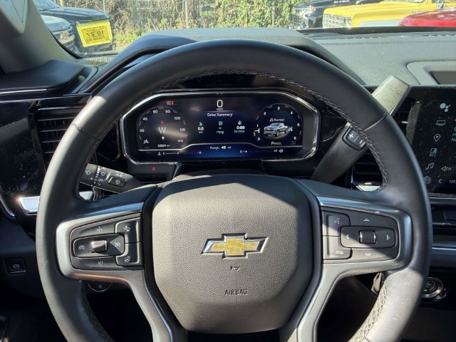Used 2024 Chevrolet Silverado 1500 LT AWD/4WD image 30