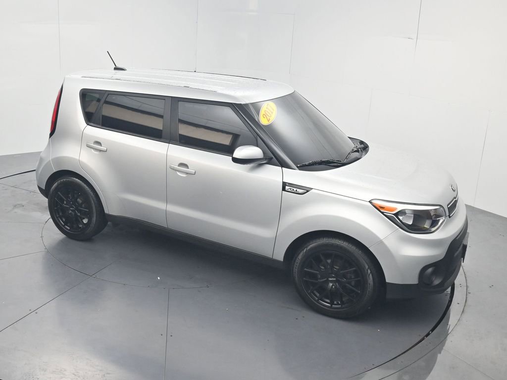 Used 2017 Kia Soul image 37