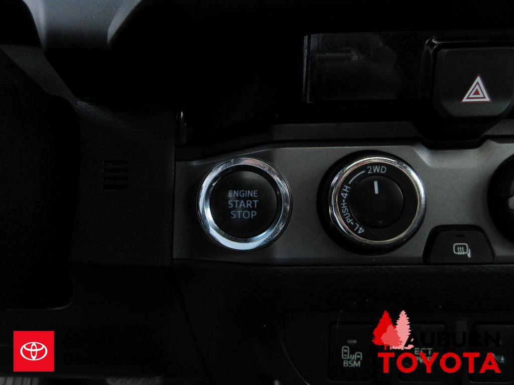 Certified 2018 Toyota Tacoma TRD Off-Road image 17
