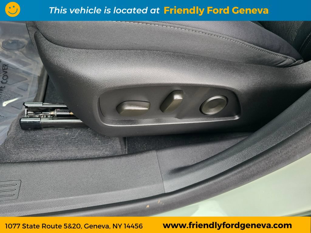 Used 2026 Chevrolet Equinox LT w/ Convenience Package II AWD/4WD image 17