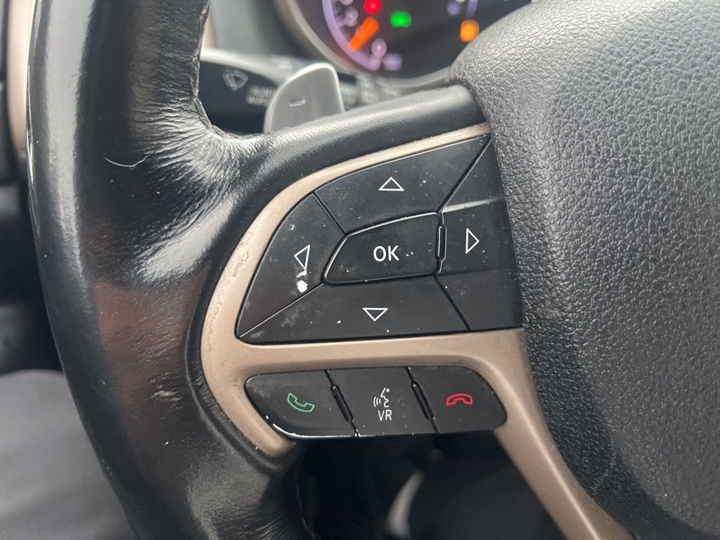 Used 2015 Jeep Grand Cherokee Laredo w/ Quick Order Package 23E image 11