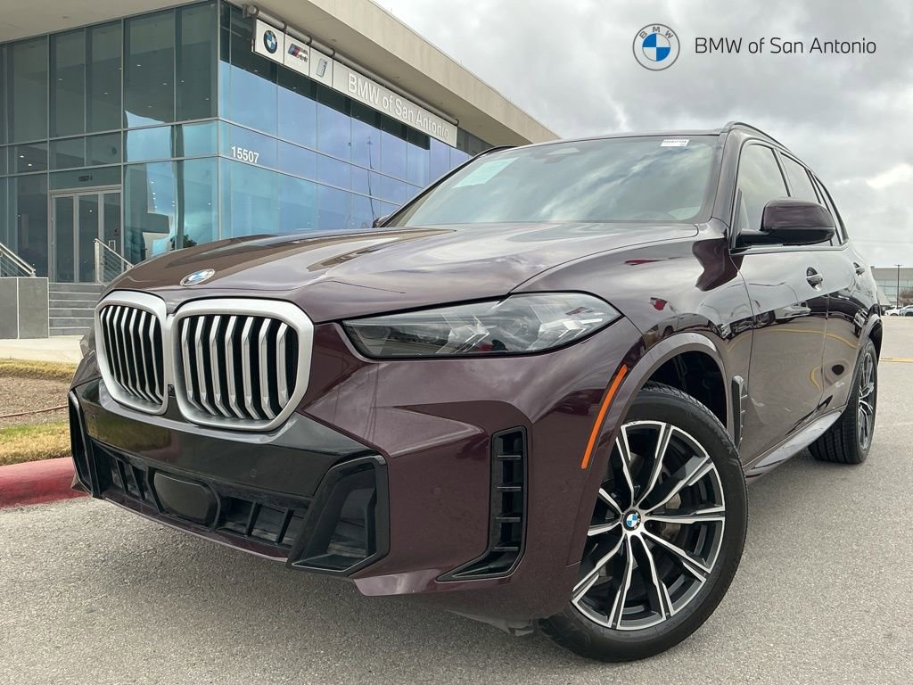 Certified 2024 BMW X5 xDrive40i w/ M Sport Package image 1