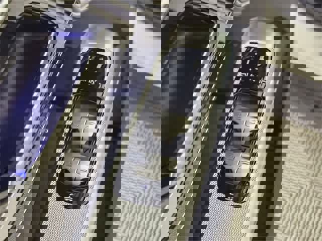 Used 2025 Mercedes-Benz GLC 300 4MATIC image 66