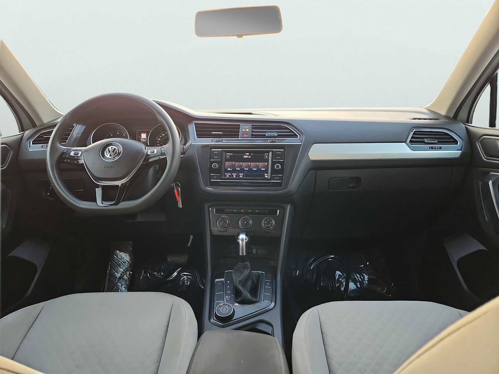 Used 2019 Volkswagen Tiguan S w/ Driver Assistance Package image 11