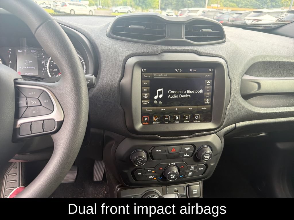 Used 2023 Jeep Renegade Latitude AWD/4WD image 17