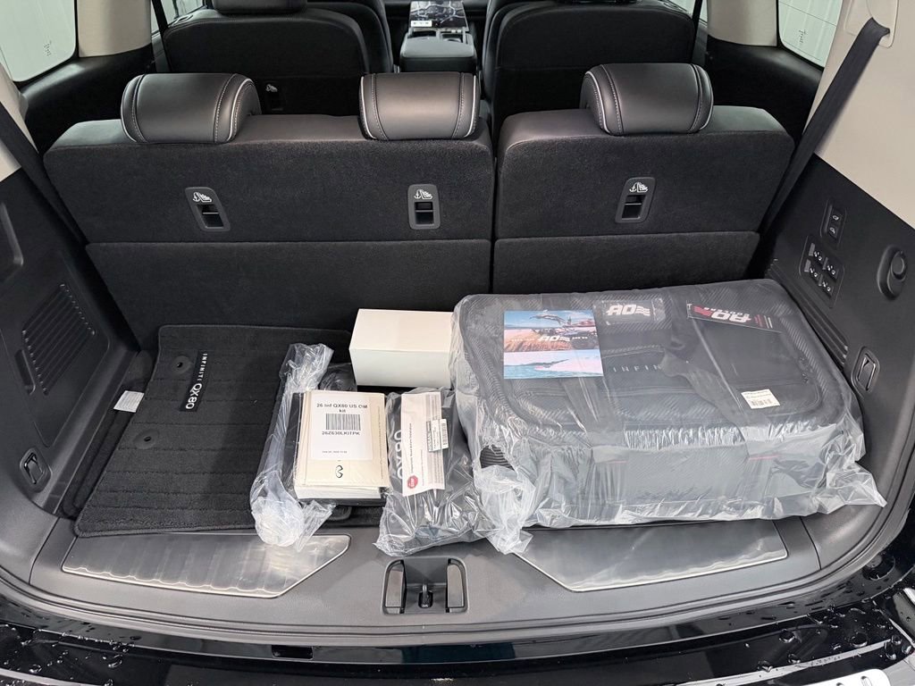 New 2026 INFINITI QX80 Luxe w/ Exterior Package RWD image 39