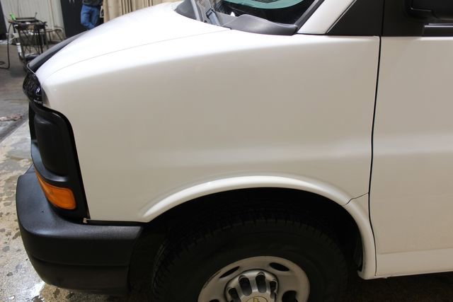 Used 2014 Chevrolet Express 3500 image 9