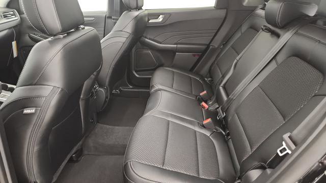 New 2026 Ford Escape SE w/ Class II Trailer Tow Package image 22