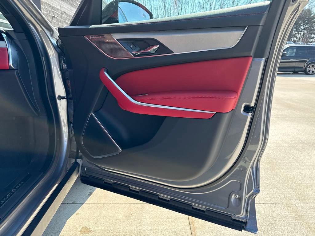 New 2026 Jaguar F-PACE R-Dynamic S image 15