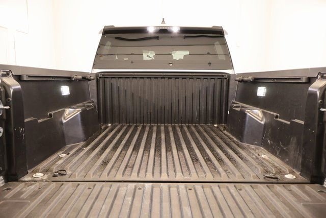 Certified 2025 Toyota Tacoma SR5 image 25