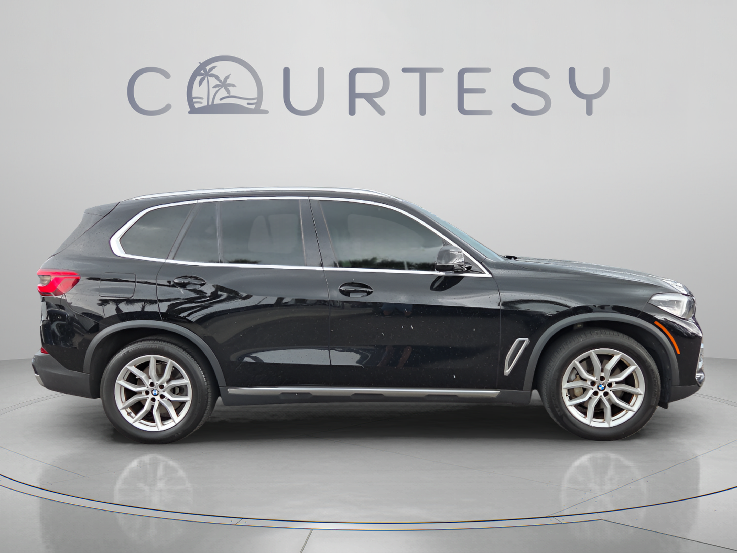Used 2019 BMW X5 xDrive40i w/ Convenience Package AWD/4WD image 6