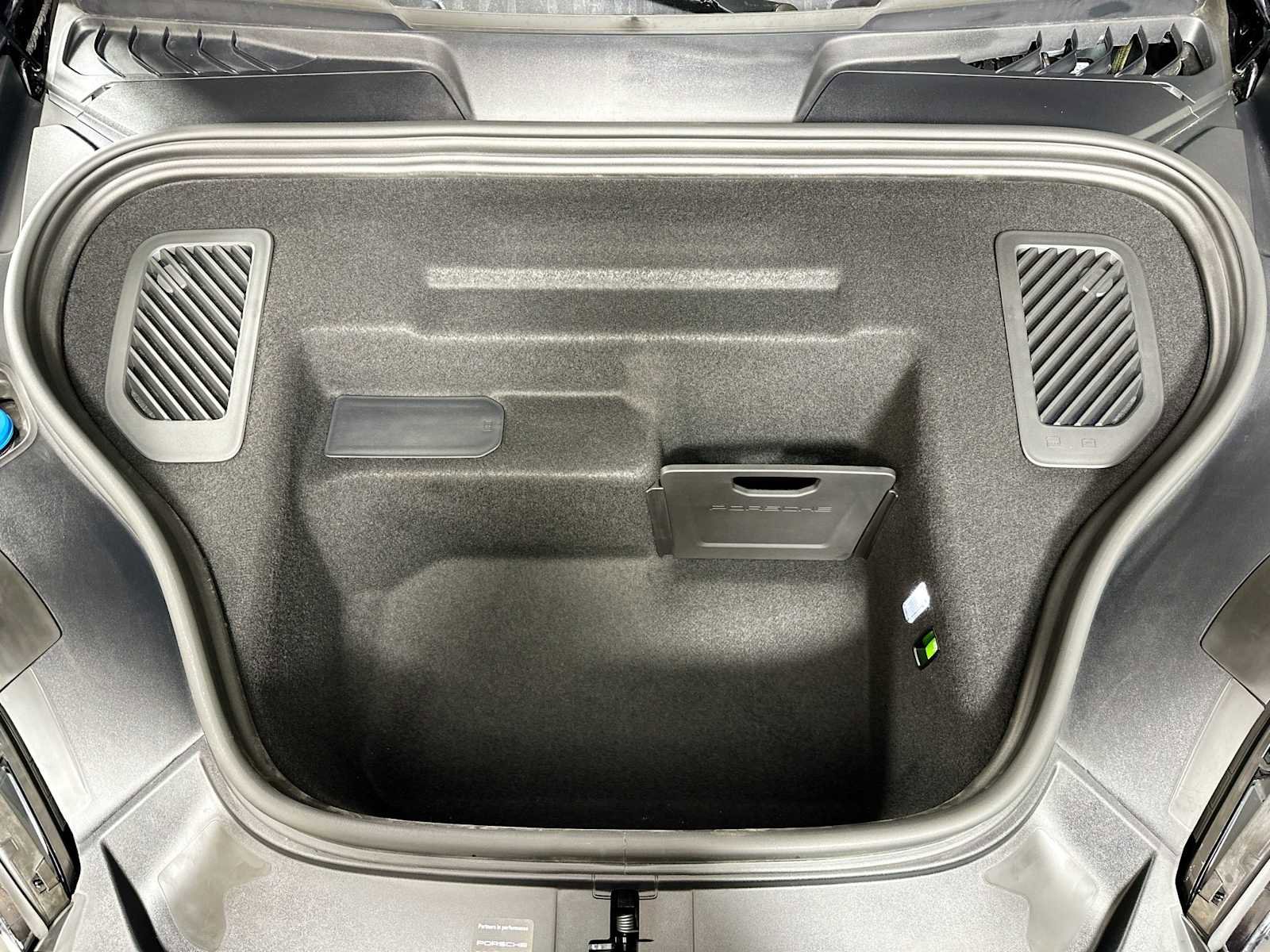 New 2025 Porsche Macan Turbo Electric image 31