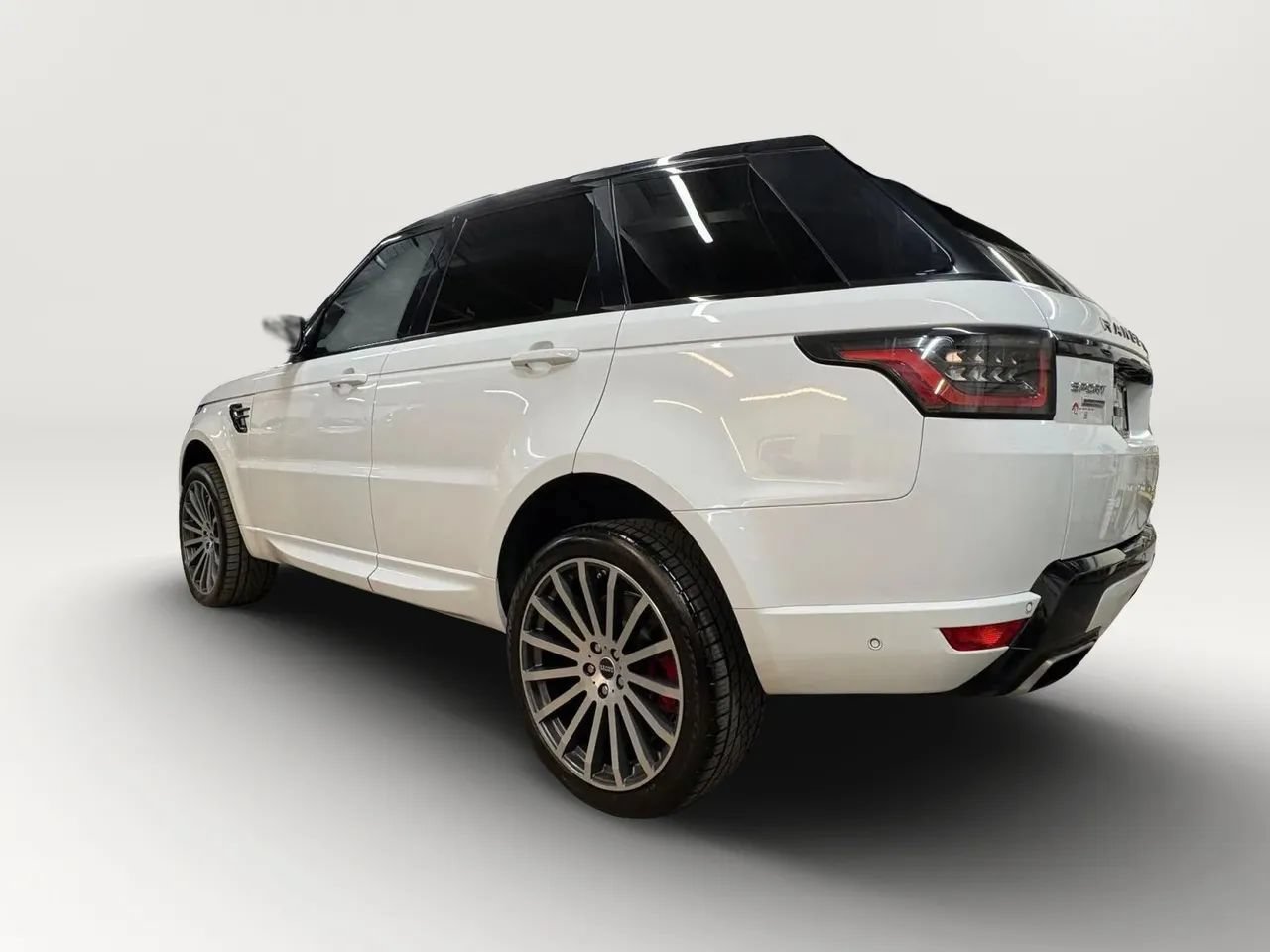 Used 2018 Land Rover Range Rover Sport Supercharged AWD/4WD image 8