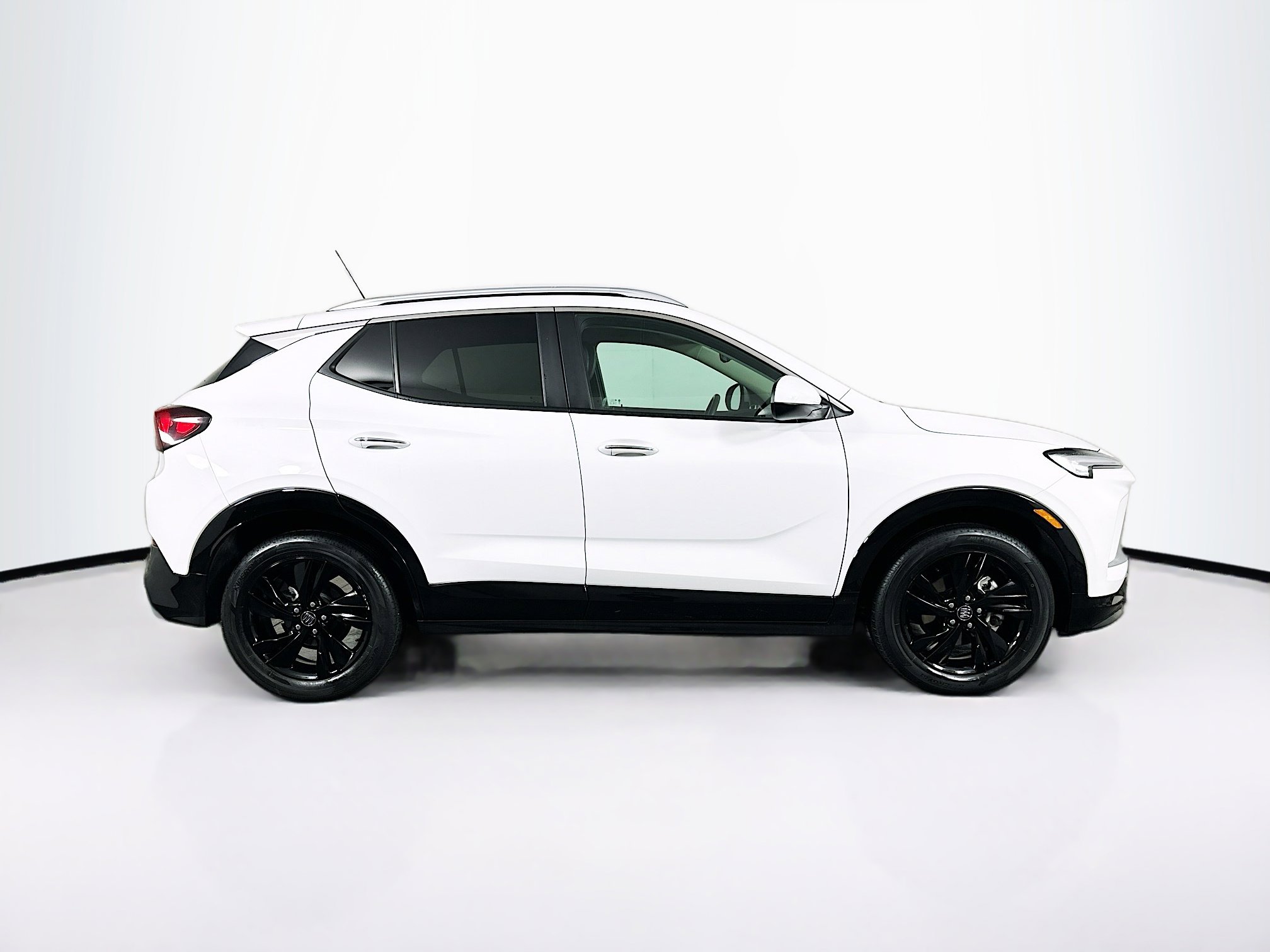 Used 2024 Buick Encore GX Sport Touring w/ Comfort Package image 10