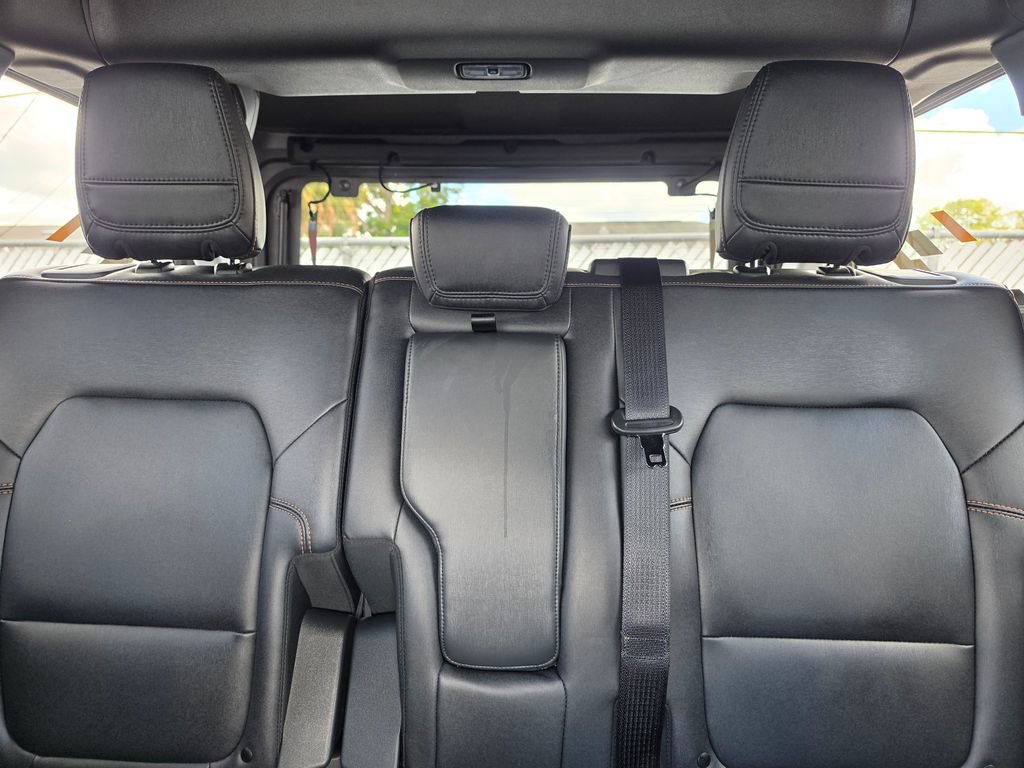 Used 2024 Ford Bronco Badlands AWD/4WD image 36