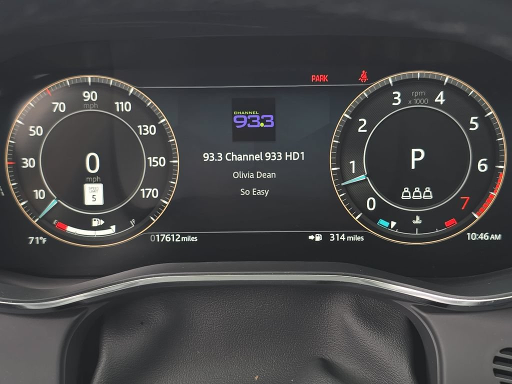 Certified 2025 Jaguar F-PACE R-Dynamic S AWD/4WD image 19