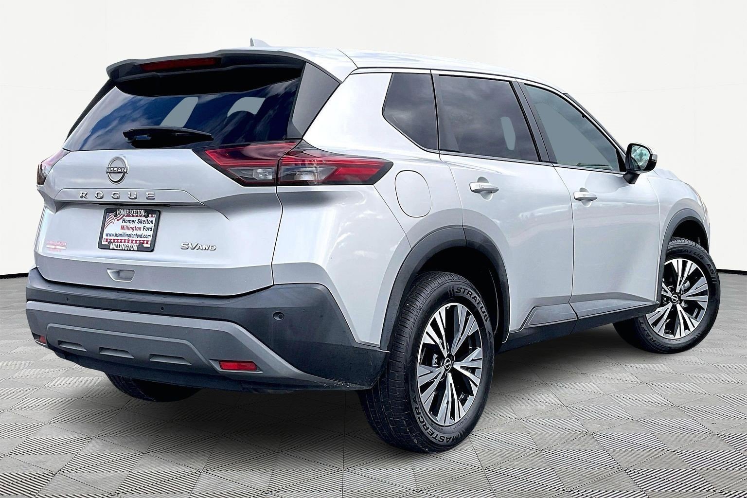 Used 2022 Nissan Rogue SV image 11