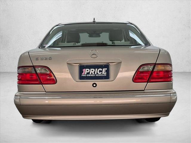 Used 2001 Mercedes-Benz E 320 Sedan image 7