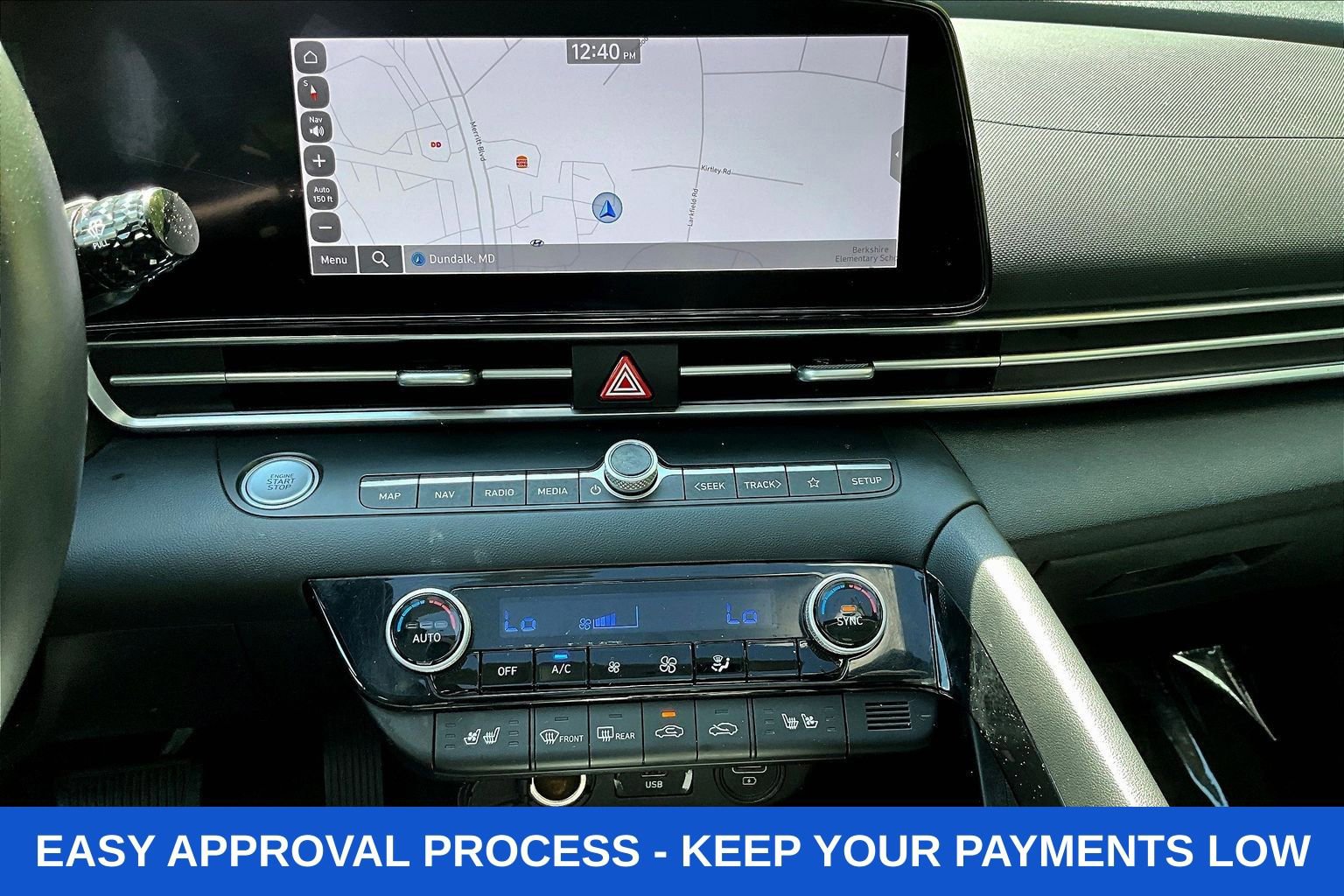 Used 2023 Hyundai Elantra Limited w/ Preferred Accessory Package FWD image 15