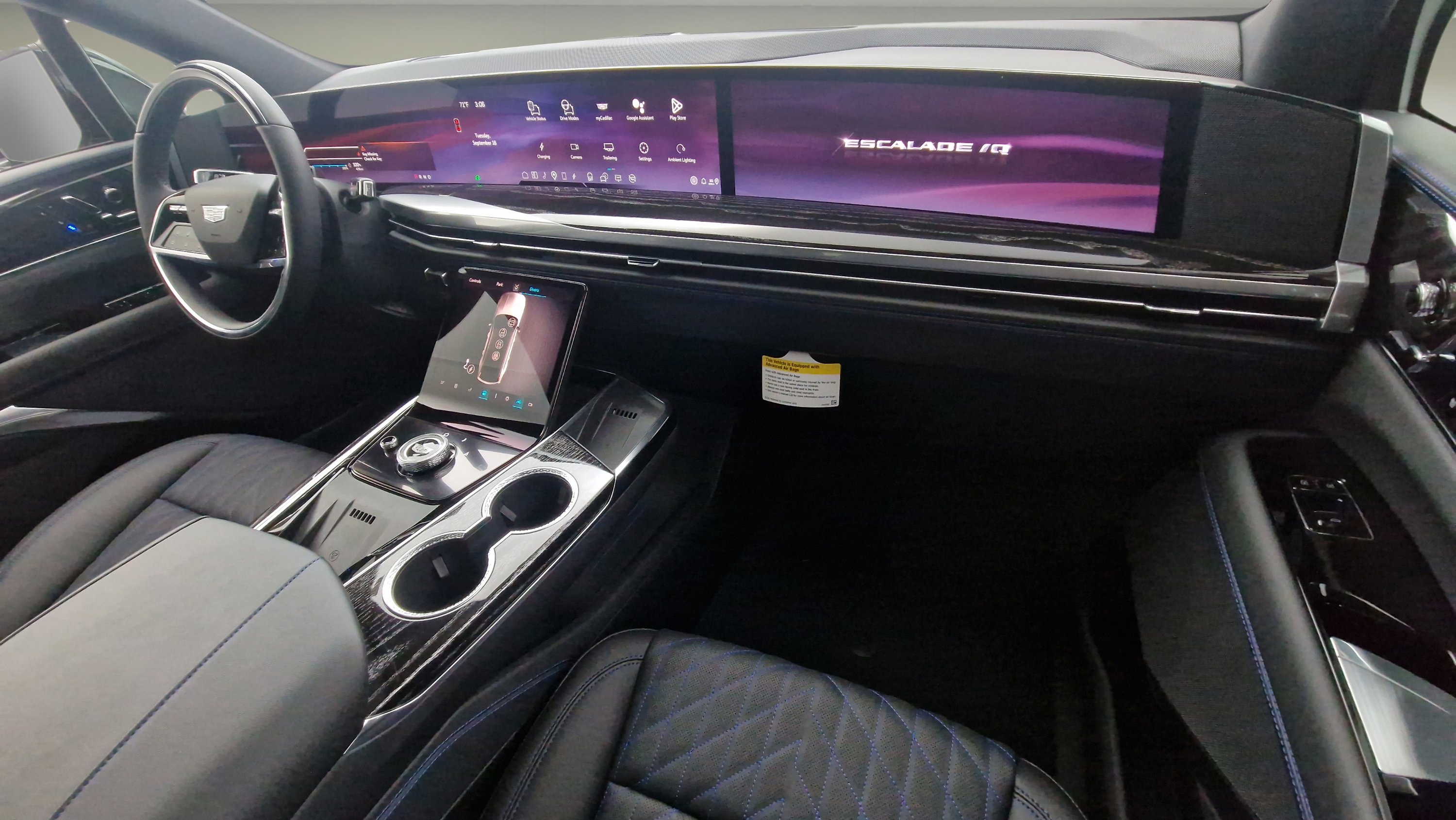 New 2026 Cadillac Escalade IQ Luxury 1 image 32