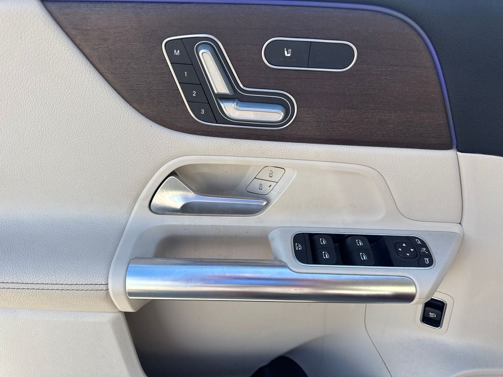Used 2021 Mercedes-Benz GLA 250 4MATIC image 15
