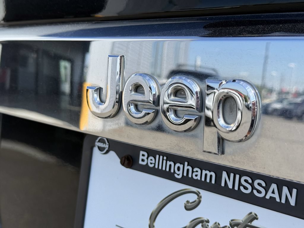 Used 2012 Jeep Liberty Limited Jet w/ Comfort/Convenience Group AWD/4WD image 10