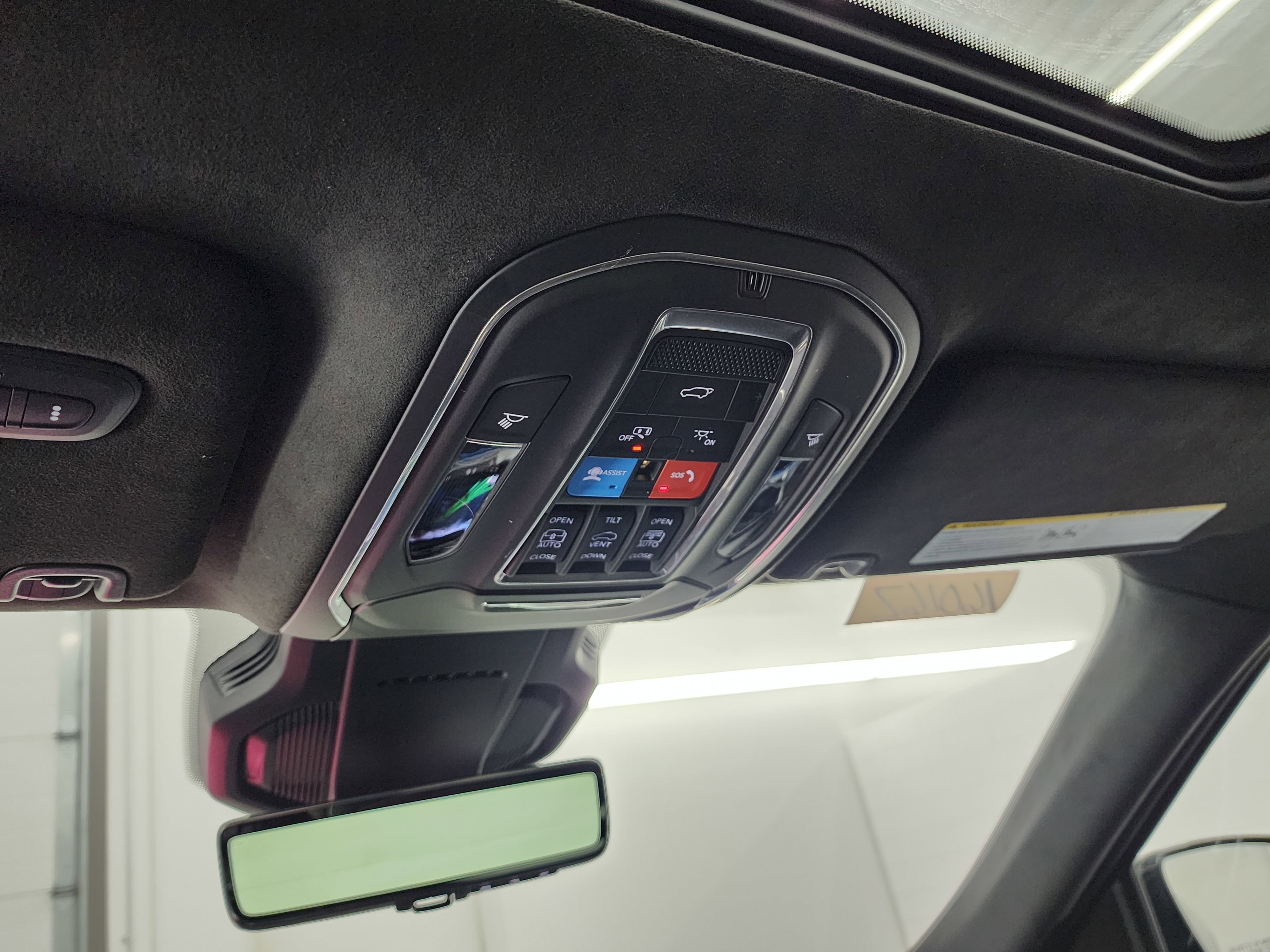 Used 2024 Jeep Wagoneer Launch Edition image 11