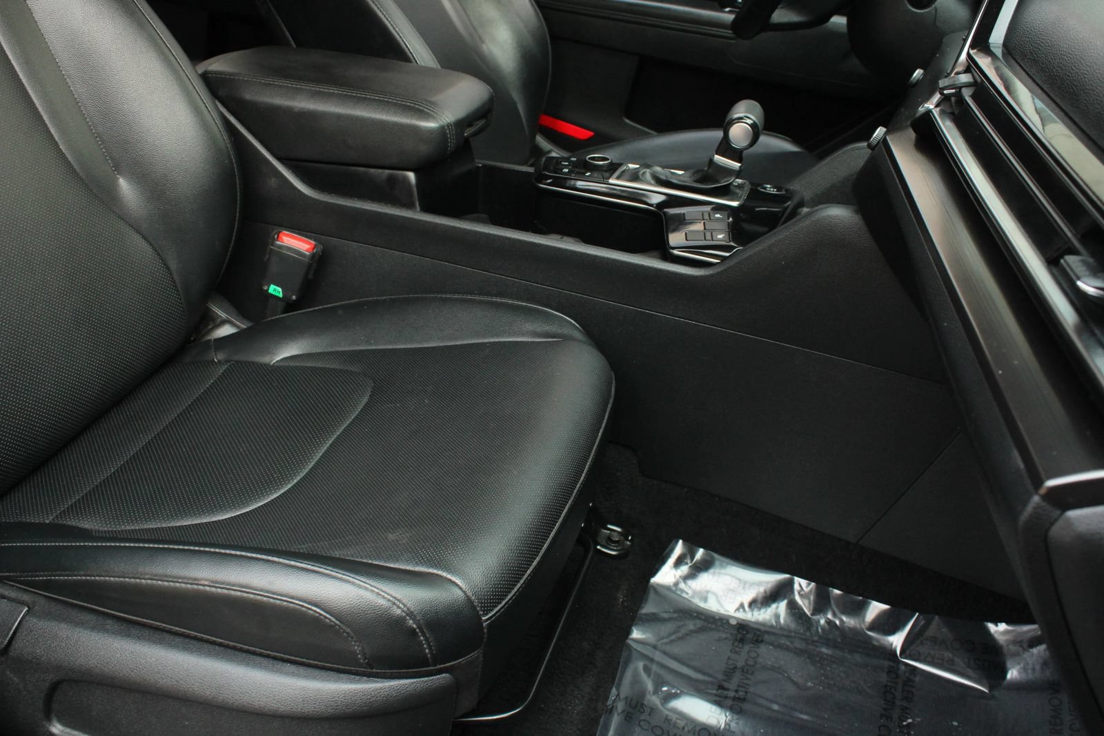 Used 2024 Kia Sportage EX FWD image 28