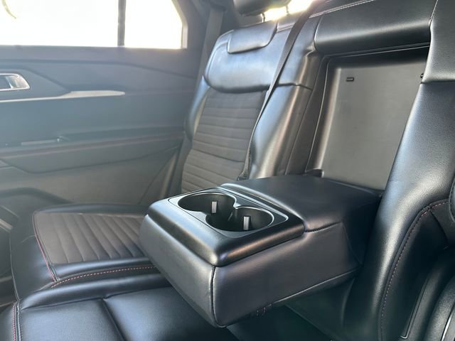 Used 2025 Ford Explorer ST-Line w/ ST-Line Street Pack image 23