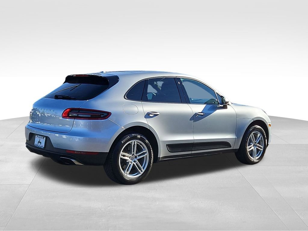 Used 2017 Porsche Macan Base image 7