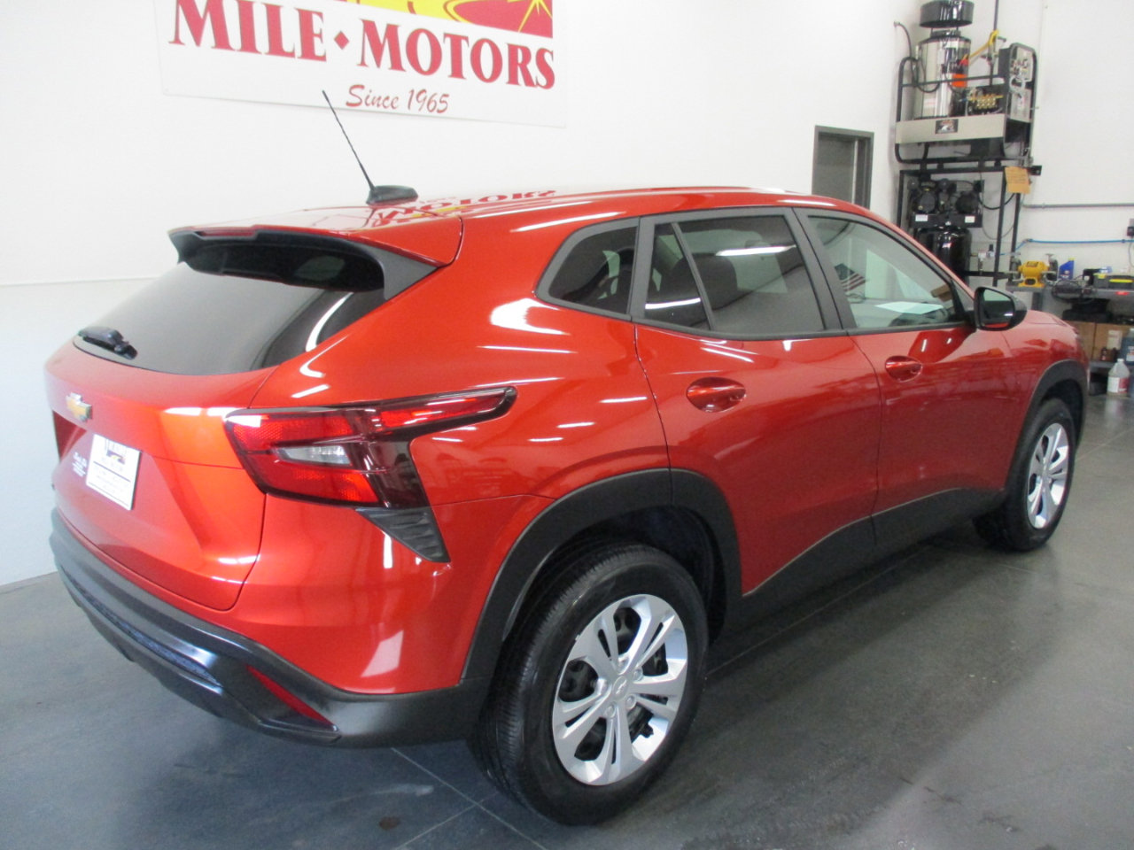 Used 2024 Chevrolet Trax LS image 7