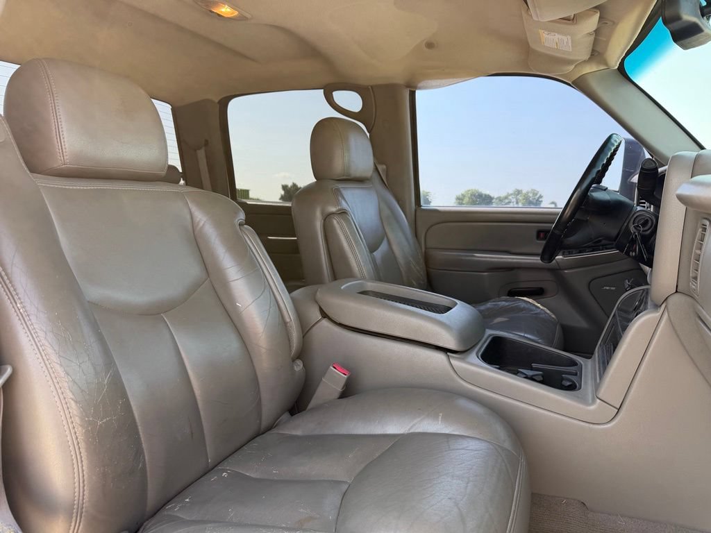 Used 2006 GMC Sierra 2500 SLT w/ Heavy-Duty Power Package AWD/4WD image 20