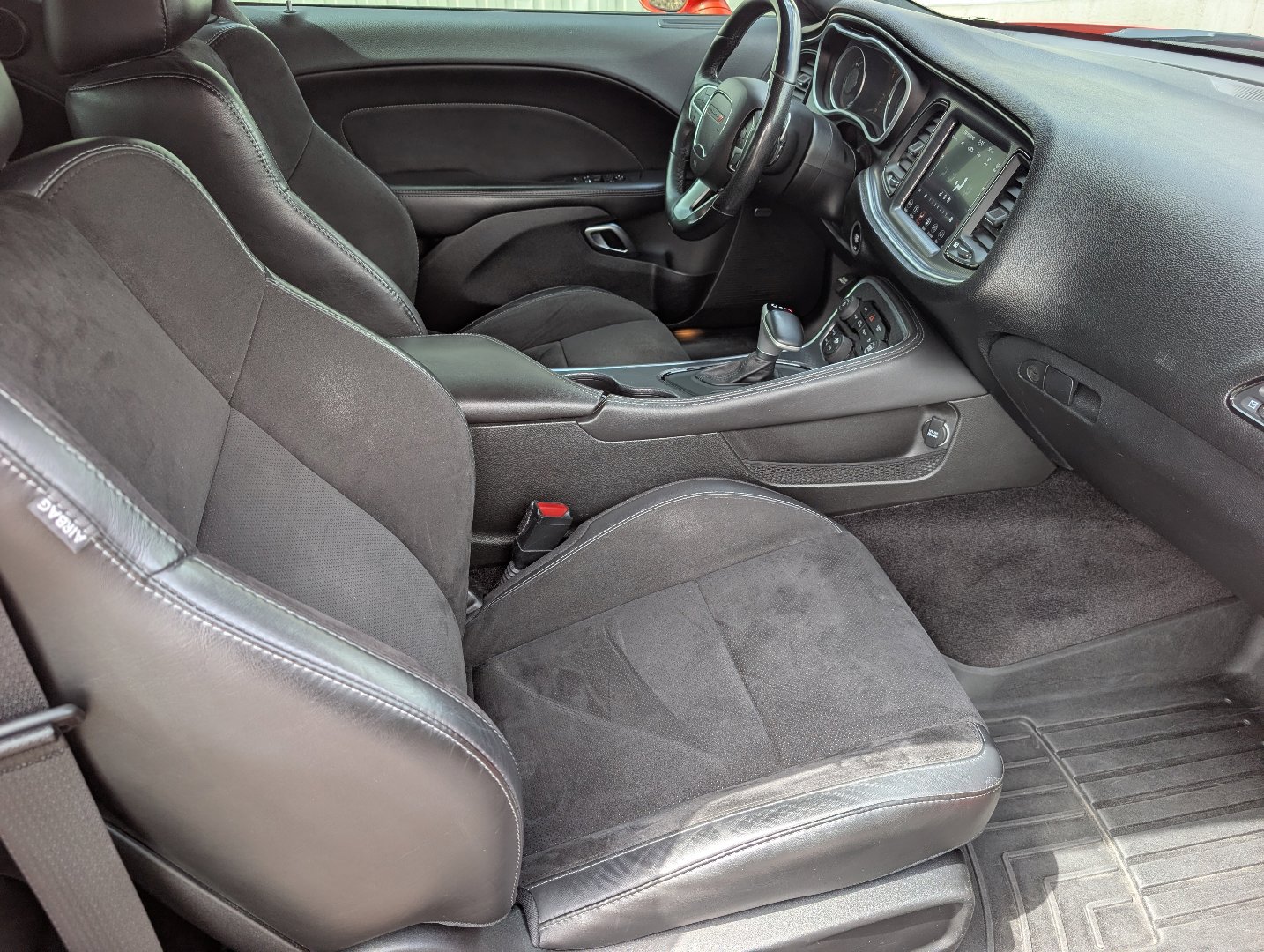 Used 2018 Dodge Challenger GT w/ GT Interior Package AWD/4WD image 11