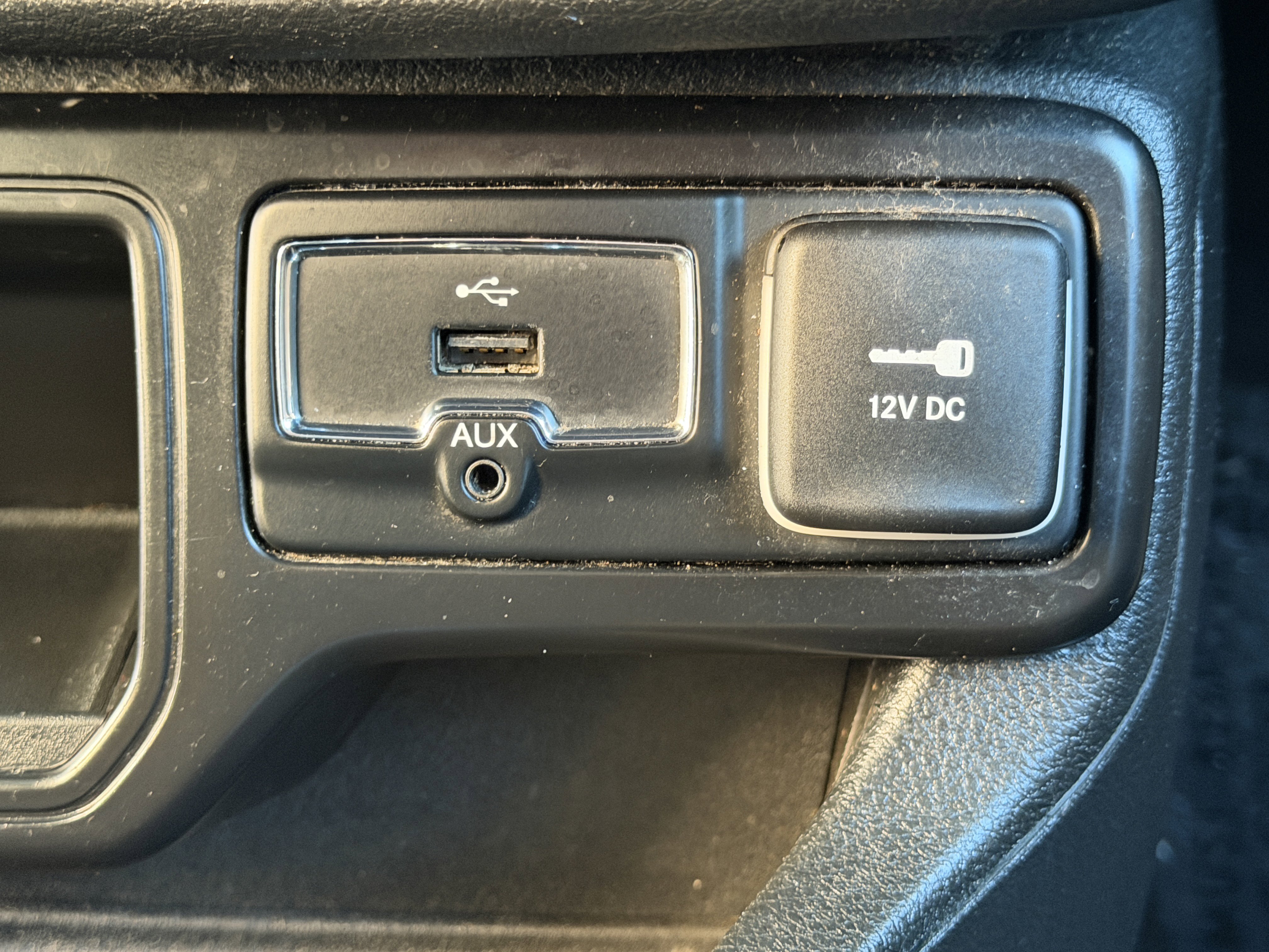 Certified 2019 Jeep Renegade Altitude w/ Quick Order Package 22M image 24