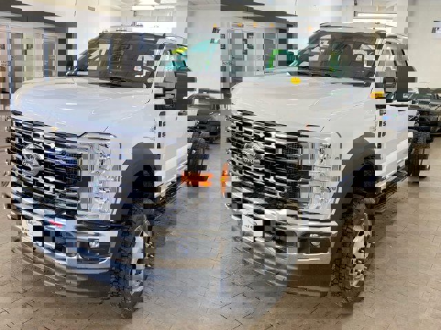 New 2025 Ford F550 4x4 Crew Cab Super Duty image 11