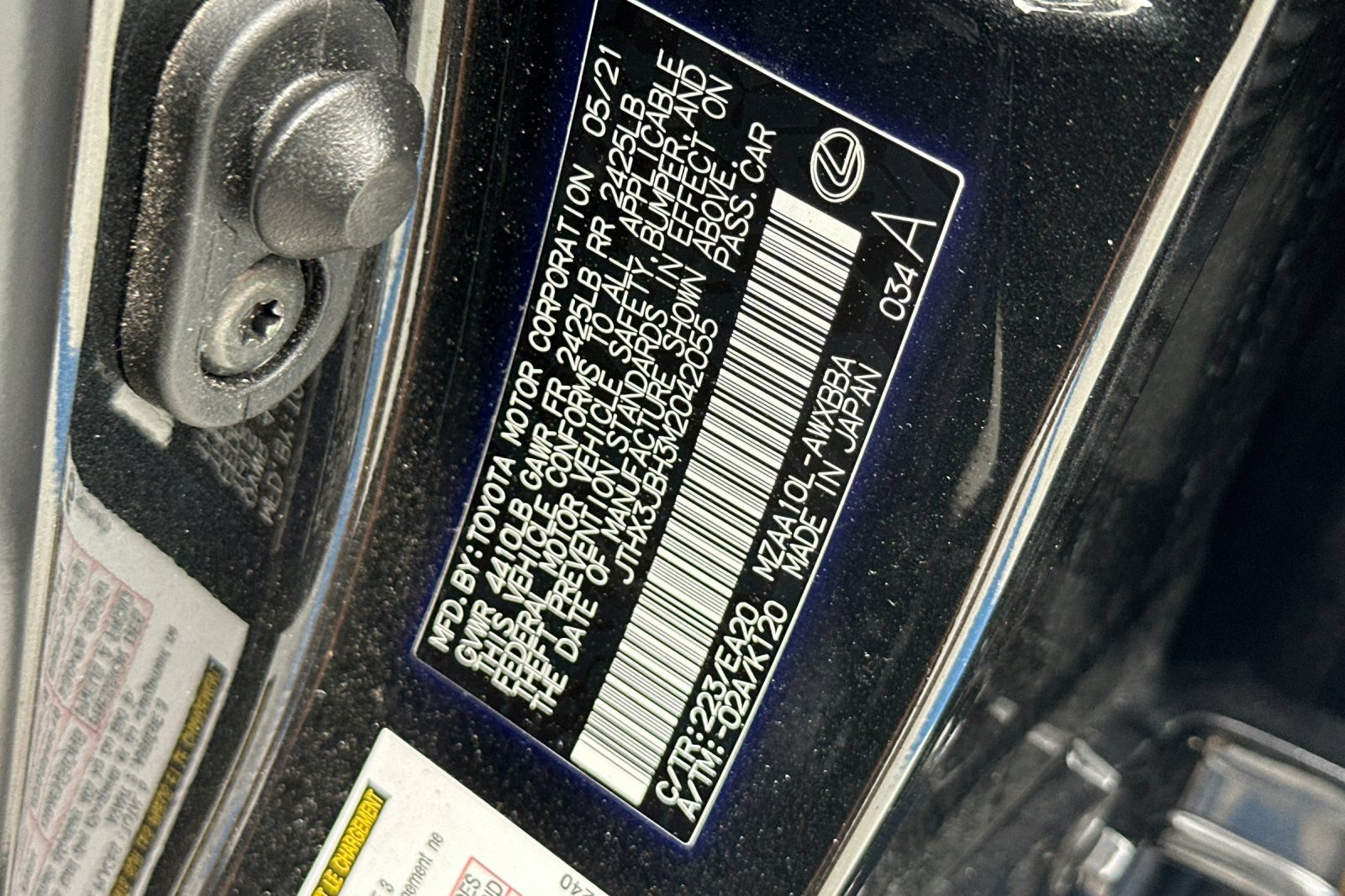 Used 2021 Lexus UX 200 w/ Accessory Package (Z2) FWD image 30