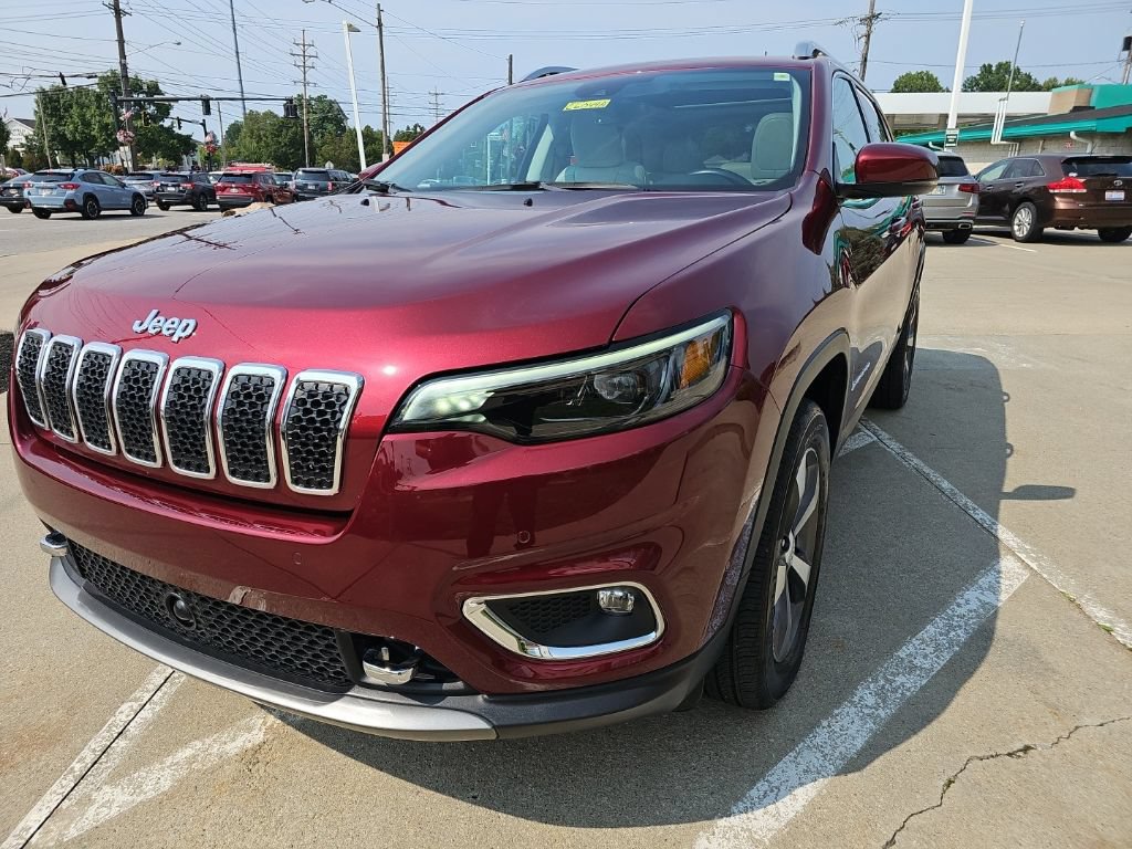 Certified 2021 Jeep Cherokee Limited w/ Elite Package AWD/4WD image 7