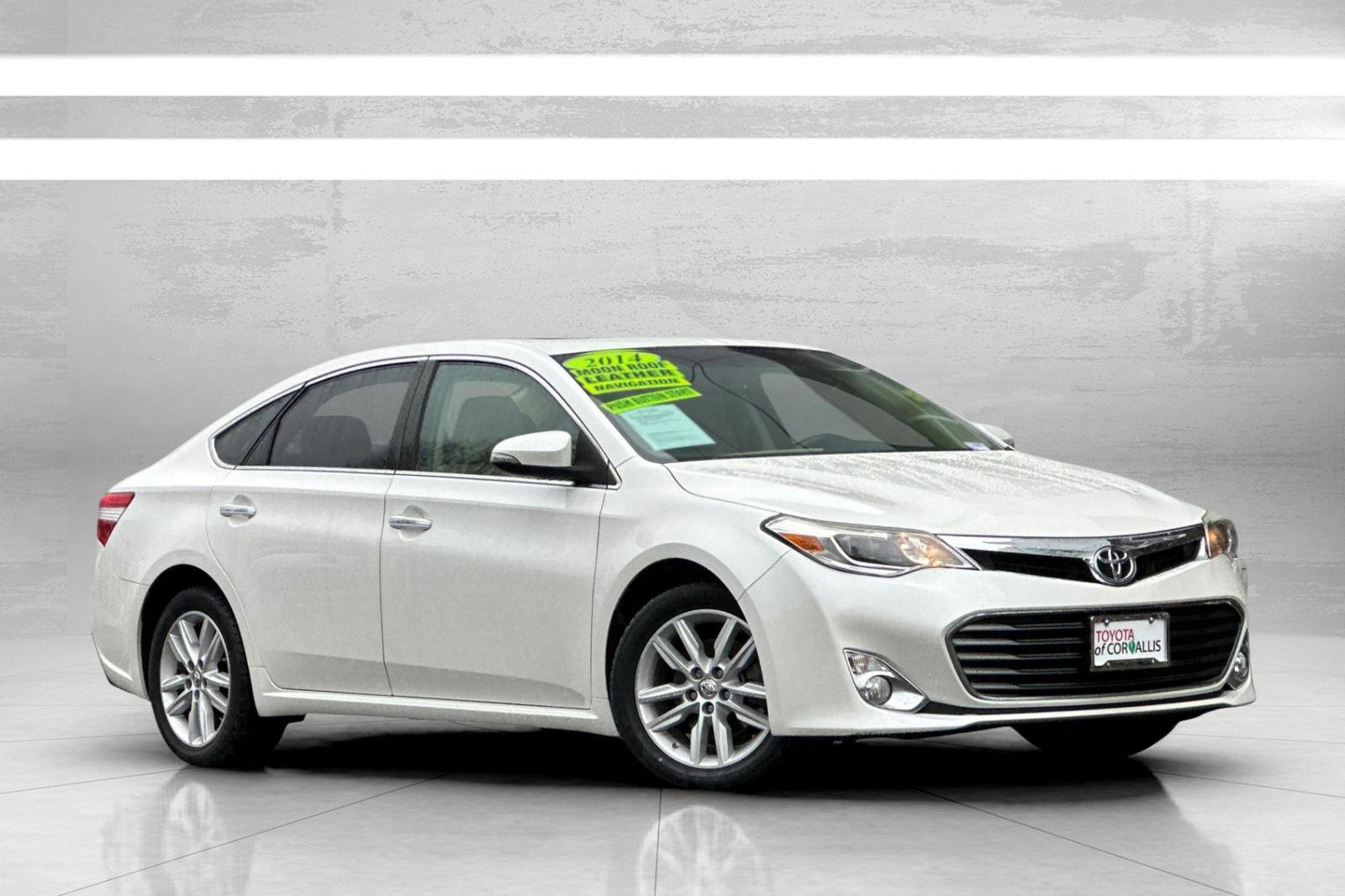 Used 2014 Toyota Avalon XLE Touring image 2
